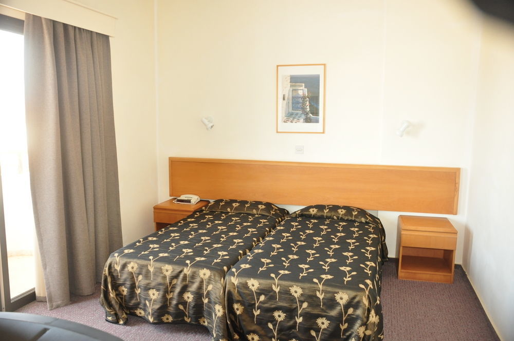 Harry'S Hotel Protaras Dış mekan fotoğraf